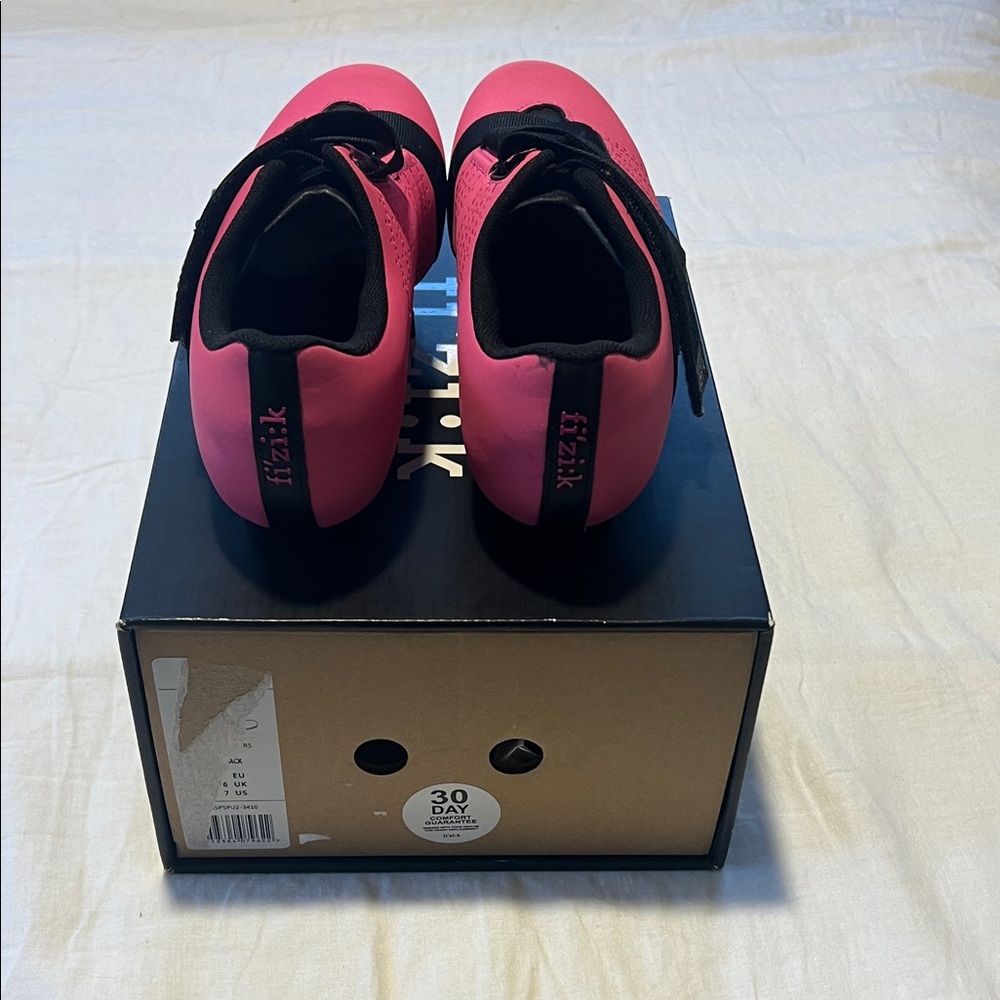 Fizik Tempo Pink Cycling Shoes - Picture 2 of 5